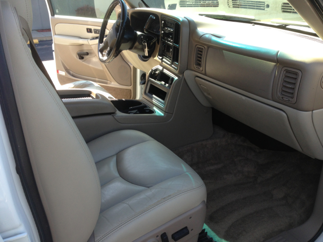 2003 GMC Yukon XL C350 4dr Sdn 3.5L Sport RWD Sedan