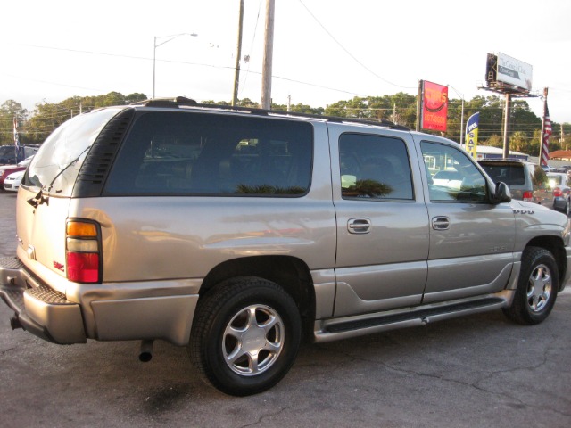 2003 GMC Yukon XL EX Sedan 4D
