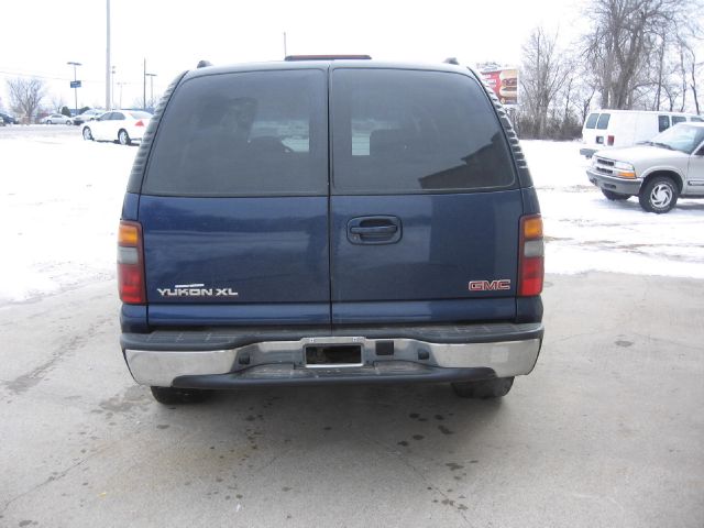 2003 GMC Yukon XL C350 4dr Sdn 3.5L Sport RWD Sedan