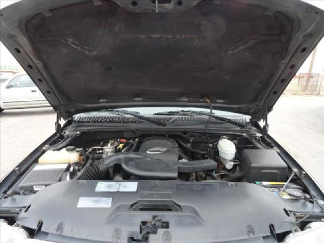 2003 GMC Yukon XL Water Truck