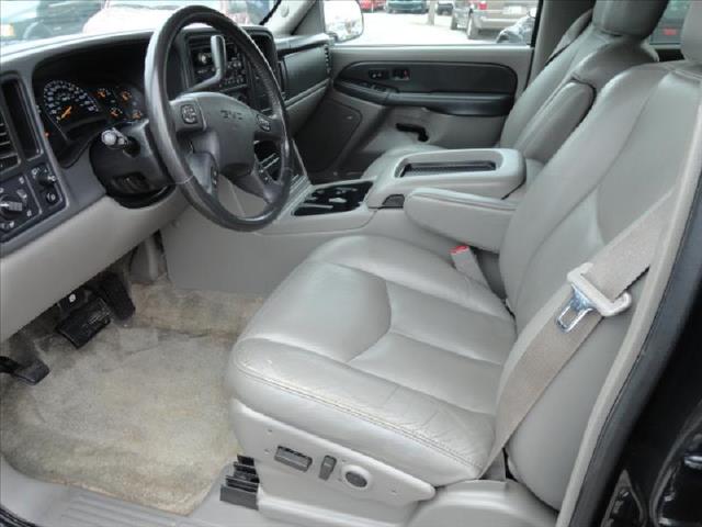 2003 GMC Yukon XL Water Truck