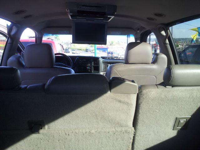 2003 GMC Yukon XL Carrera Coupe