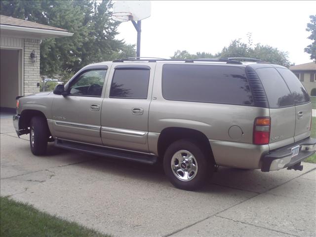 2003 GMC Yukon XL SLT