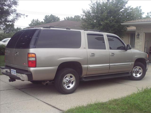 2003 GMC Yukon XL SLT