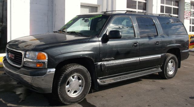 2003 GMC Yukon XL C350 4dr Sdn 3.5L Sport RWD Sedan