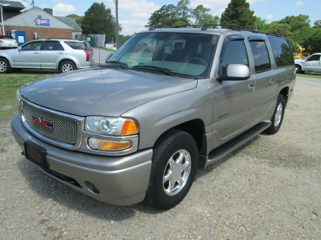 2003 GMC Yukon XL LS NICE