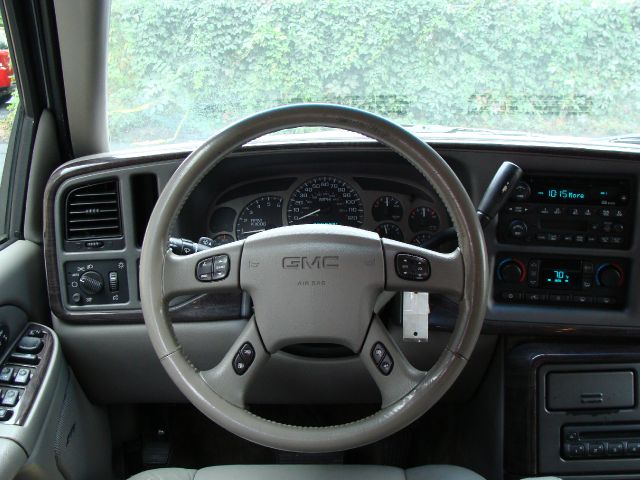 2003 GMC Yukon XL Sport 4WD