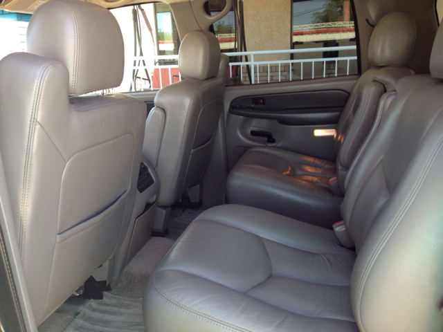 2003 GMC Yukon XL SLT