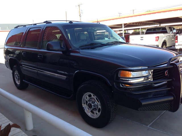 2003 GMC Yukon XL SLT