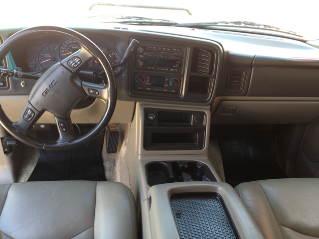 2003 GMC Yukon XL SLT