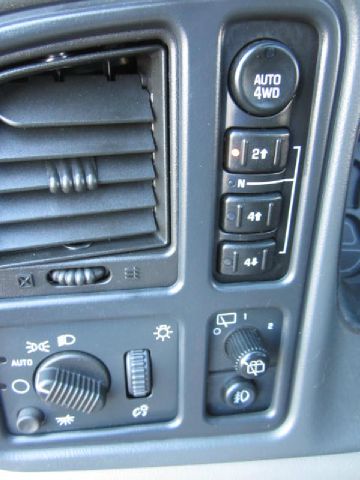 2003 GMC Yukon XL SLT