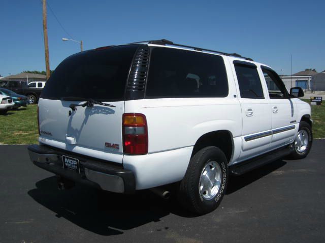 2003 GMC Yukon XL SLT