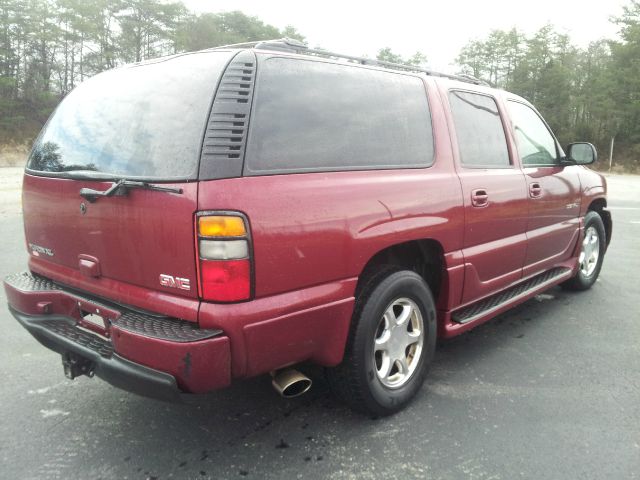 2004 GMC Yukon XL Sport 4WD