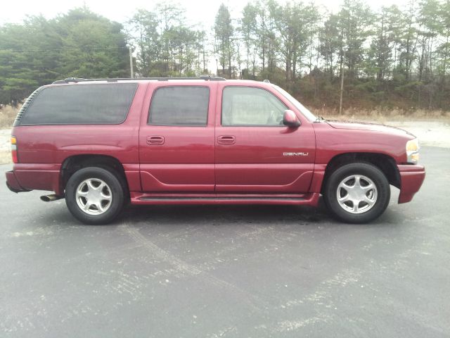 2004 GMC Yukon XL Sport 4WD