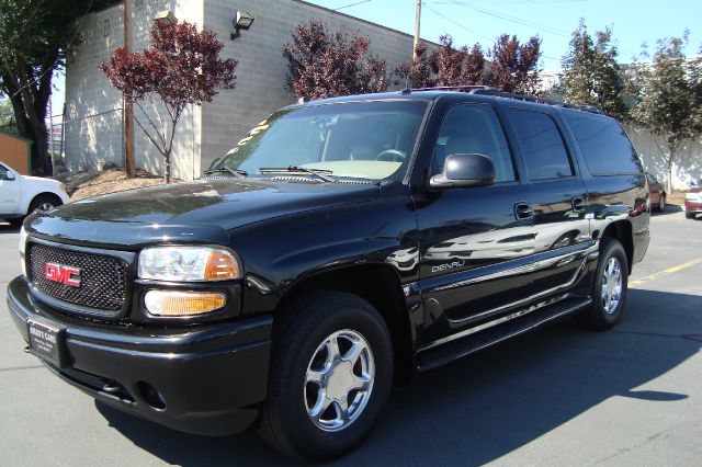 2004 GMC Yukon XL Sport 4WD