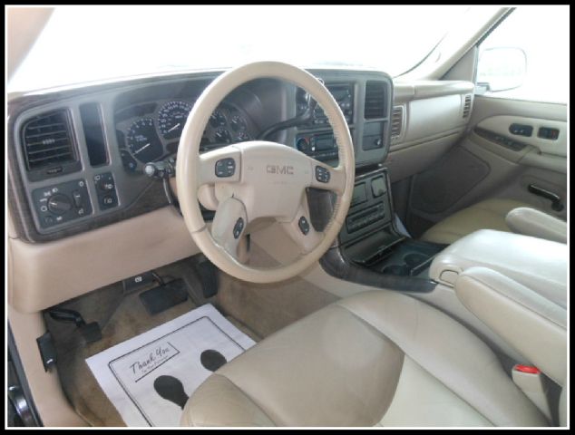 2004 GMC Yukon XL Sport 4WD