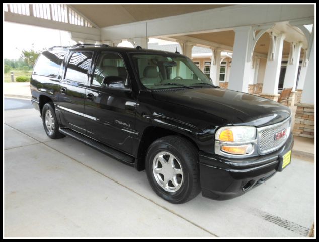 2004 GMC Yukon XL Sport 4WD