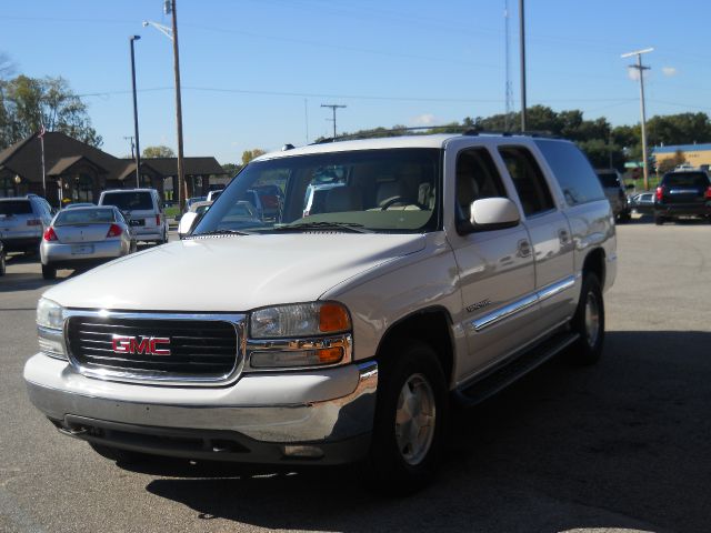 2004 GMC Yukon XL C350 4dr Sdn 3.5L Sport RWD Sedan