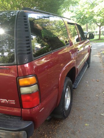 2004 GMC Yukon XL C350 4dr Sdn 3.5L Sport RWD Sedan