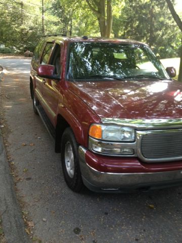 2004 GMC Yukon XL C350 4dr Sdn 3.5L Sport RWD Sedan