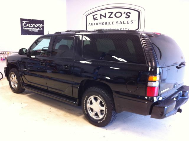 2004 GMC Yukon XL Quattro 3.0 Convertible