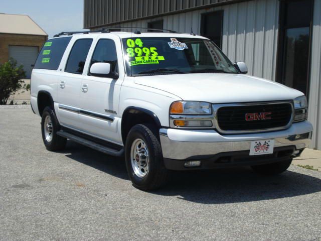 2004 GMC Yukon XL Carrera Coupe