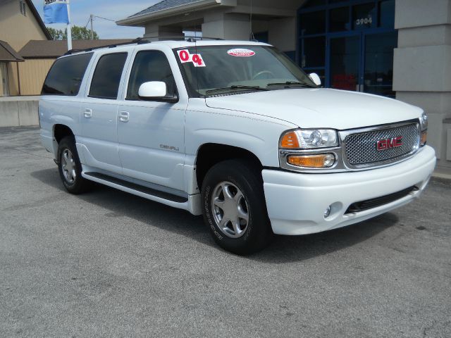 2004 GMC Yukon XL Sport 4WD
