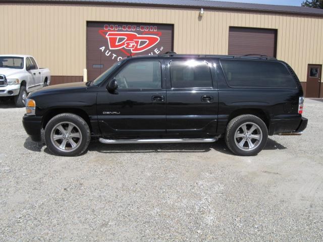2004 GMC Yukon XL EX Sedan 4D