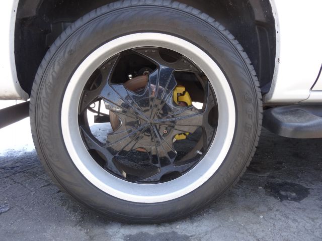 2004 GMC Yukon XL 45