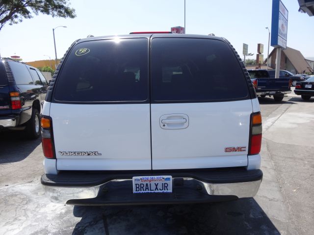 2004 GMC Yukon XL 45
