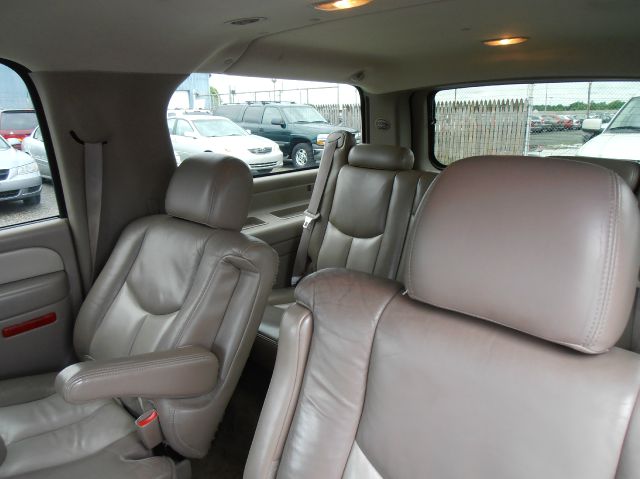 2004 GMC Yukon XL Sport 4WD