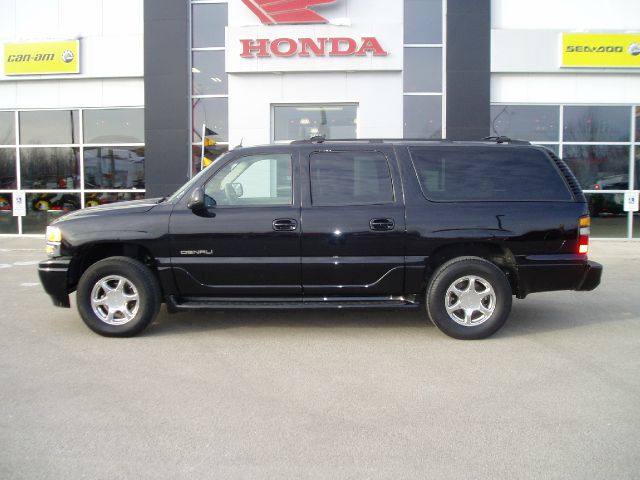 2004 GMC Yukon XL Quattro 3.0 Convertible