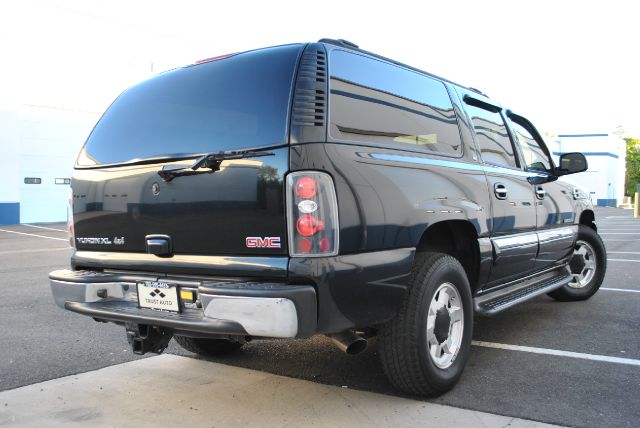 2004 GMC Yukon XL C350 4dr Sdn 3.5L Sport RWD Sedan