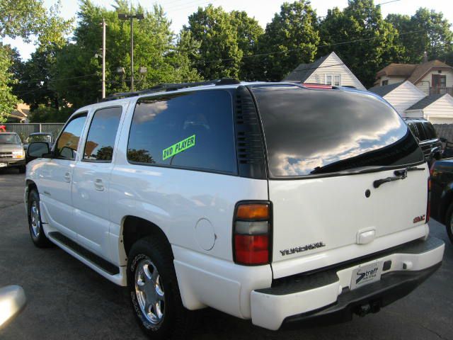 2004 GMC Yukon XL ES V6 Manual