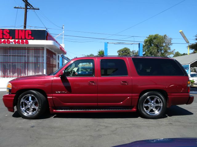 2004 GMC Yukon XL Sport 4WD