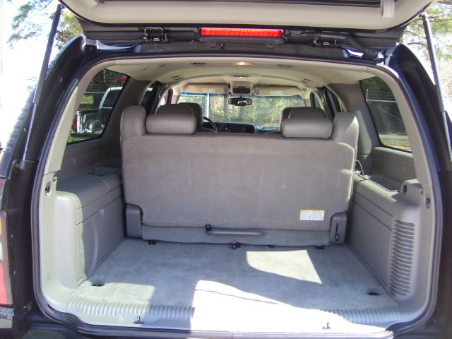 2005 GMC Yukon XL Ml550 Sport Utility 4D