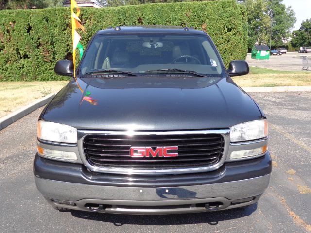 2005 GMC Yukon XL 1500 LTZ 4WD