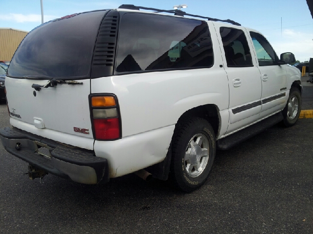 2005 GMC Yukon XL C350 4dr Sdn 3.5L Sport RWD Sedan