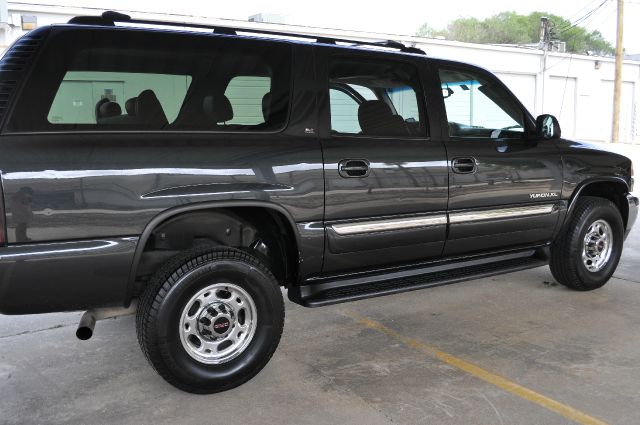 2005 GMC Yukon XL Carrera Coupe