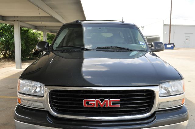 2005 GMC Yukon XL Carrera Coupe