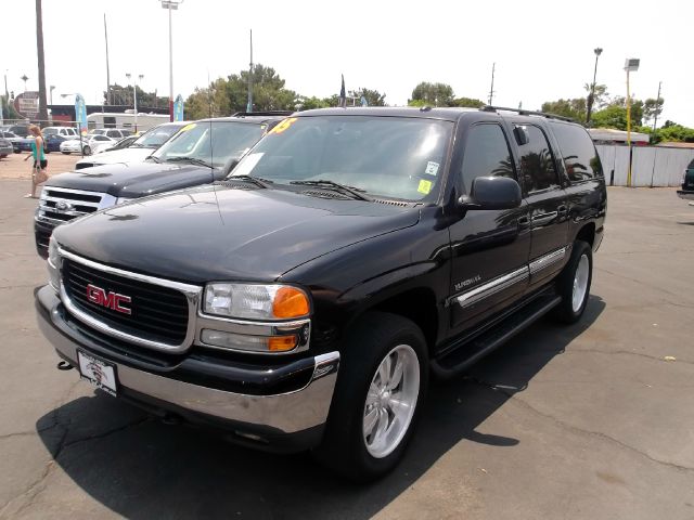 2005 GMC Yukon XL C350 4dr Sdn 3.5L Sport RWD Sedan