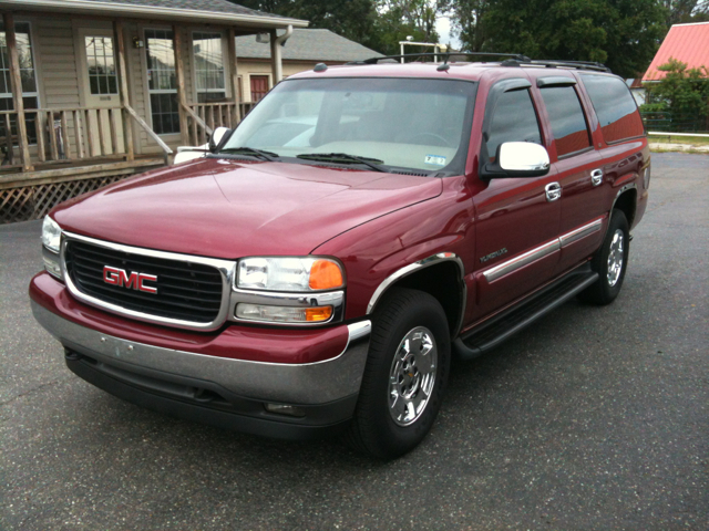 2005 GMC Yukon XL C350 4dr Sdn 3.5L Sport RWD Sedan