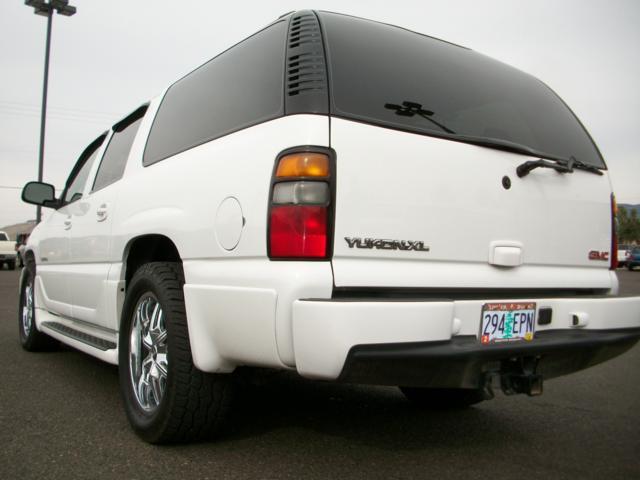 2005 GMC Yukon XL Lx-v6