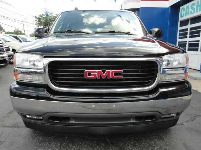 2005 GMC Yukon XL I4 Man SE