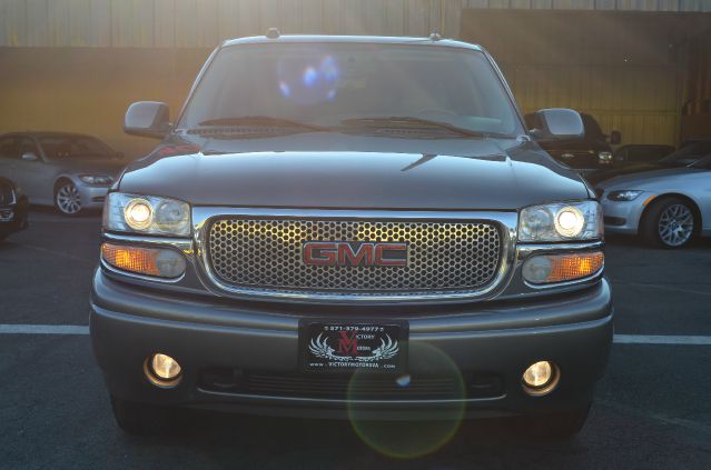 2005 GMC Yukon XL Quattro 3.0 Convertible