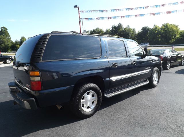 2005 GMC Yukon XL C350 4dr Sdn 3.5L Sport RWD Sedan