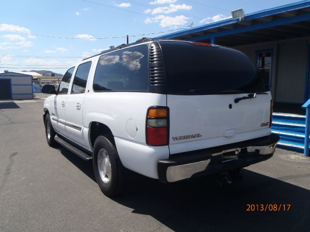 2005 GMC Yukon XL C350 4dr Sdn 3.5L Sport RWD Sedan