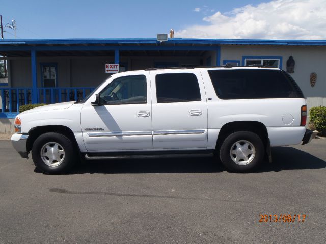 2005 GMC Yukon XL C350 4dr Sdn 3.5L Sport RWD Sedan