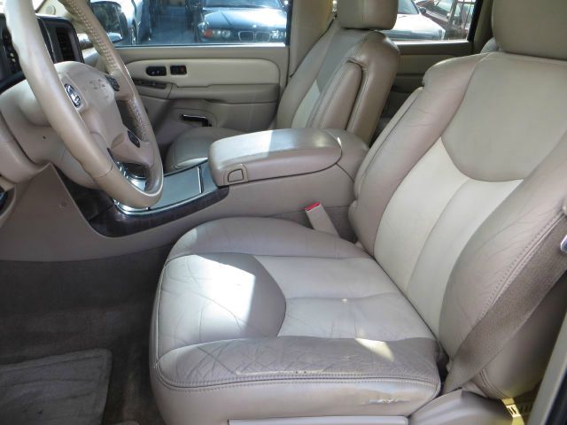 2005 GMC Yukon XL Sport 4WD