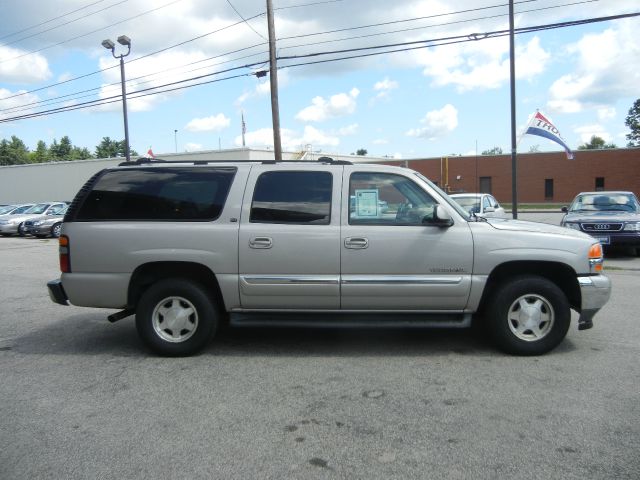 2005 GMC Yukon XL C350 4dr Sdn 3.5L Sport RWD Sedan